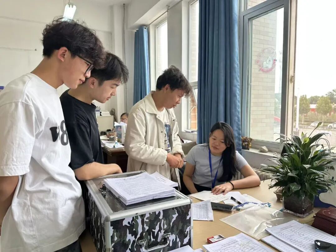 双节同庆｜陕西航空医科职业技术学校与你共赴家国团圆！